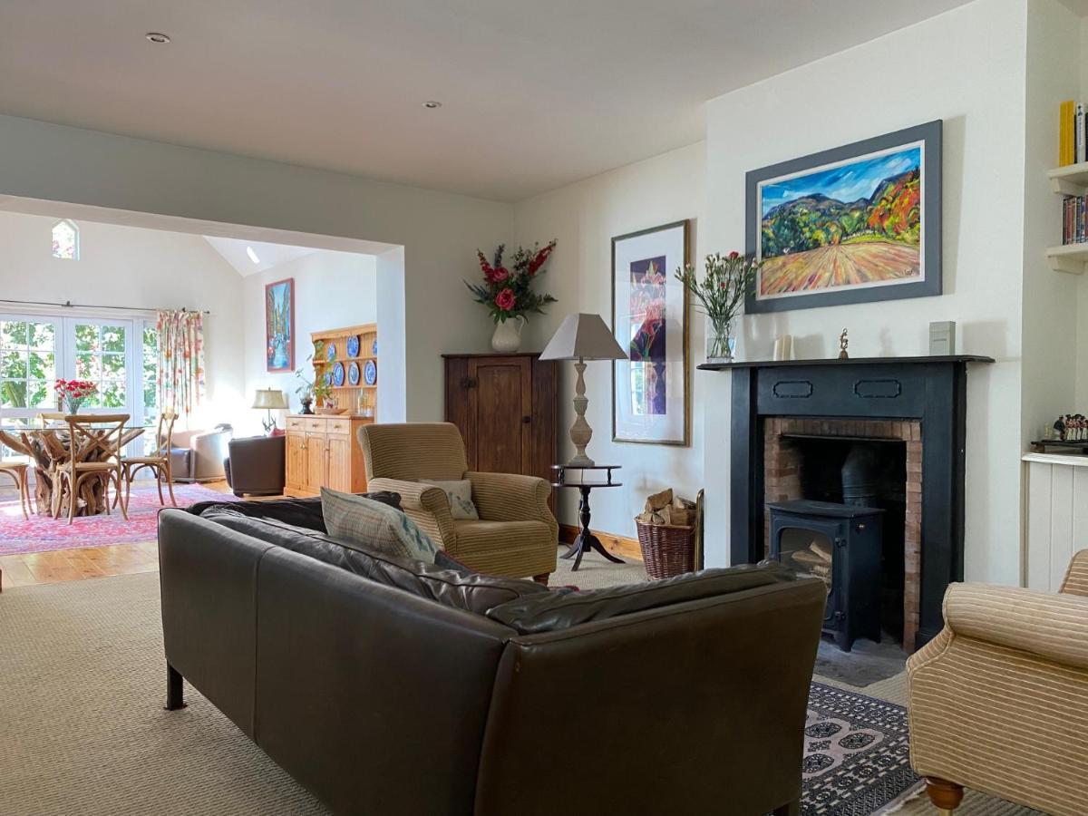 Spacious Cottage - Walk To Crieff Exterior photo