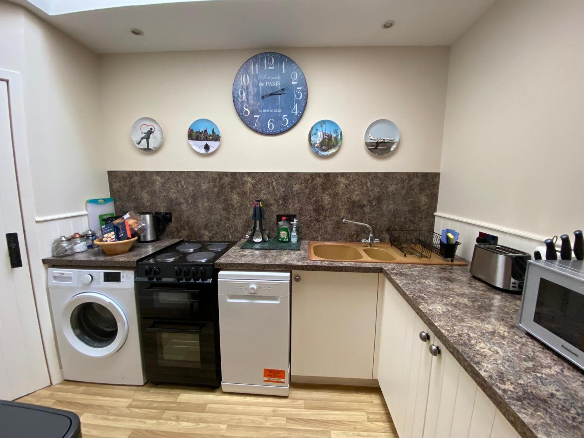 Spacious Cottage - Walk To Crieff Exterior photo